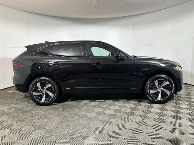 2026 Jaguar F-PACE P250 R-Dynamic S photo 3