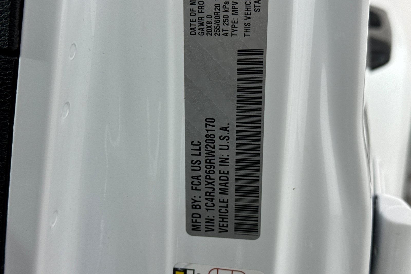 2024 Jeep Wrangler Sahara 4xe photo 28