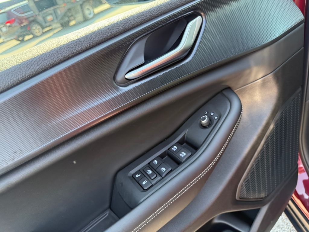 2025 Jeep Grand Cherokee Altitude photo 11