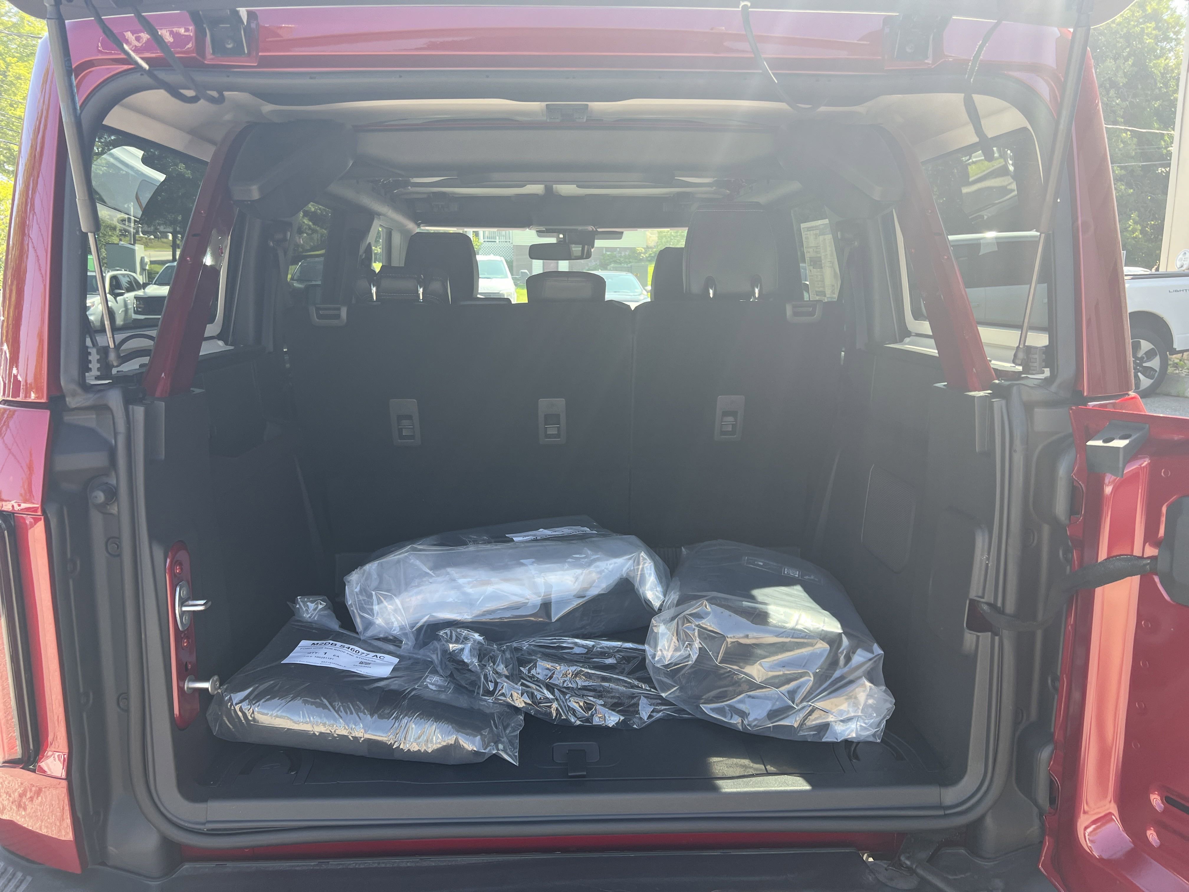 2025 Ford Bronco Badlands photo 3