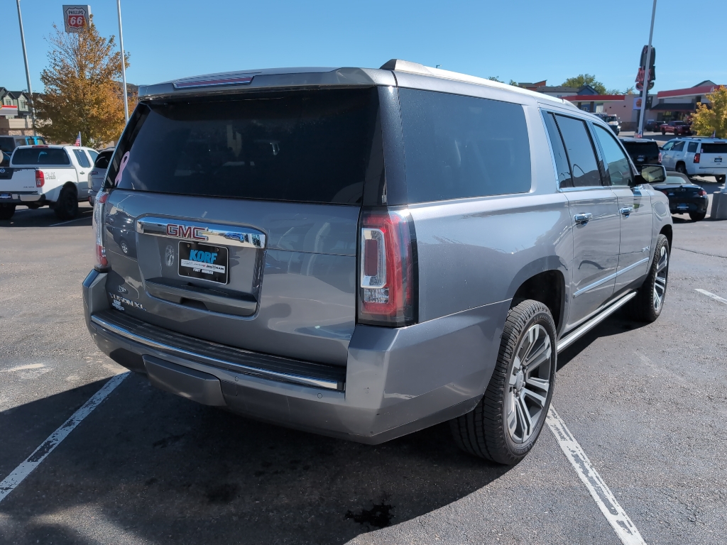 2018 Gmc Yukon XL 1500 Denali photo 3