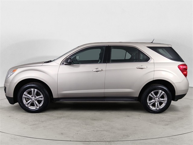 2013 Chevrolet Equinox LS photo 2