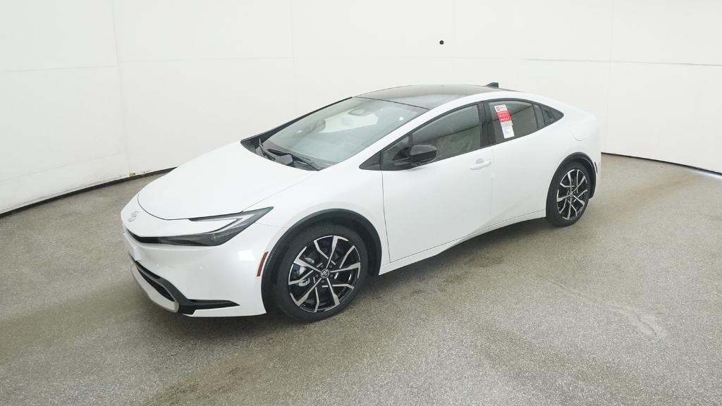 2026 Toyota Prius XSE's photo