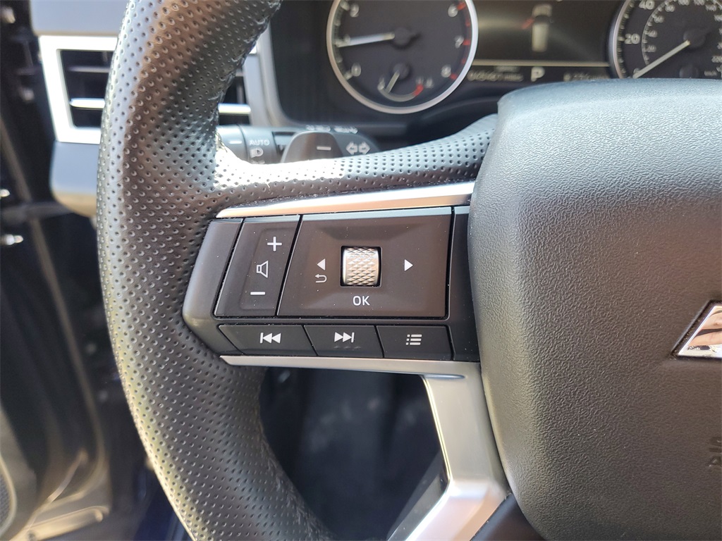 2024 Mitsubishi Outlander SE photo 17