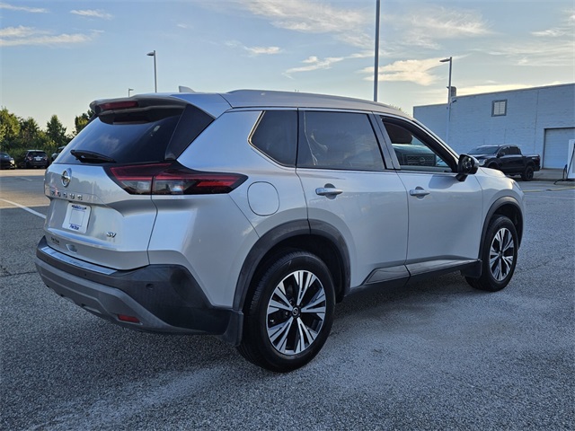 2021 Nissan Rogue SV photo 14