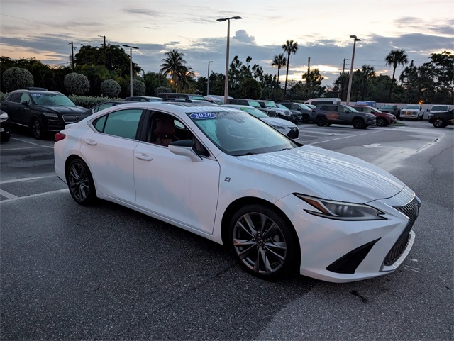 2020 Lexus ES 350 F SPORT photo 2