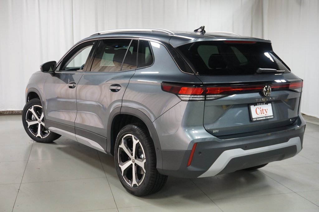 2025 Volkswagen Tiguan SE photo 2