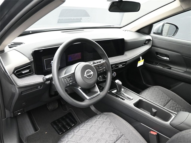 2025 Nissan Kicks SV photo 12
