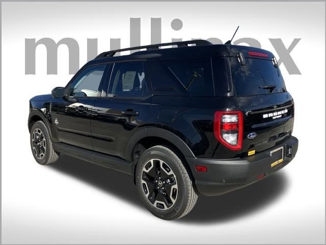 2024 Ford Bronco Sport Outer Banks photo 3