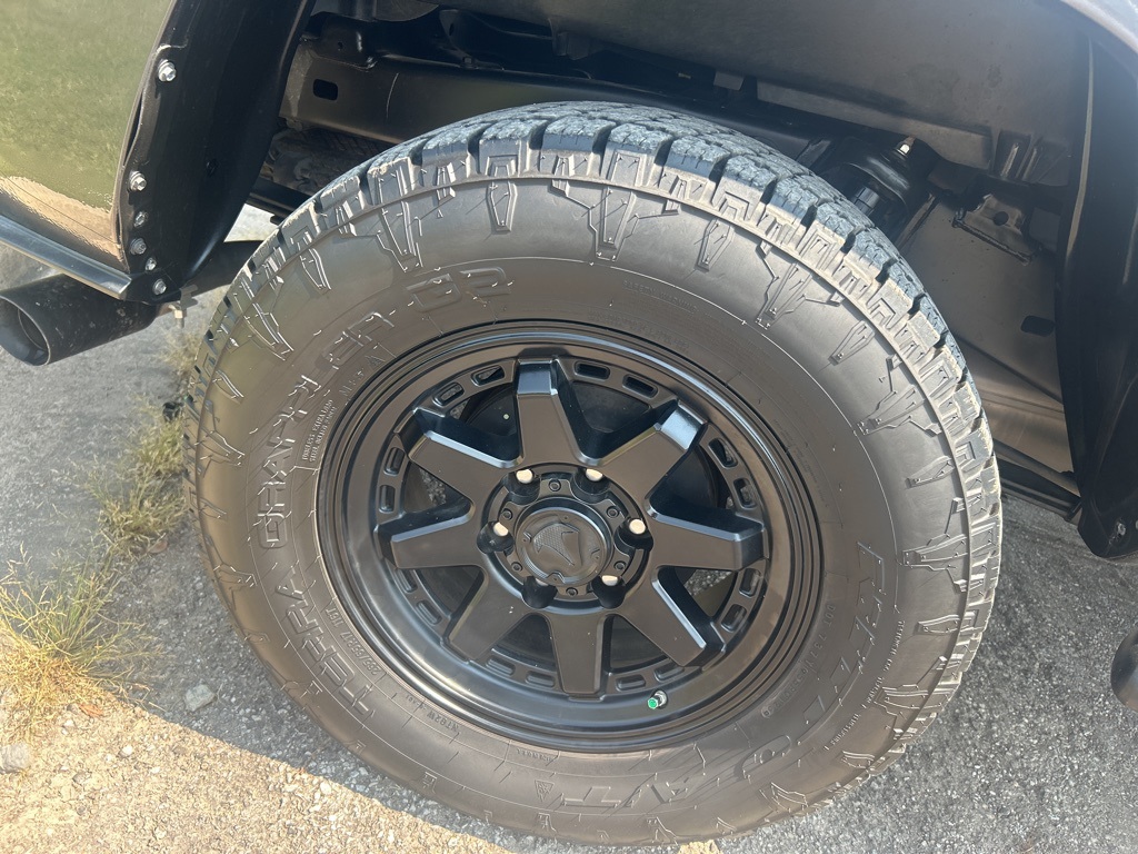 2023 Toyota Tacoma TRD Off-Road photo 4
