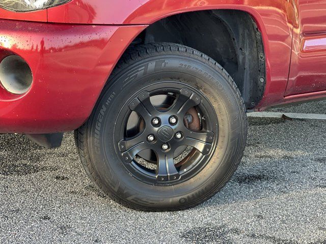 2006 Toyota Tacoma Base photo 2