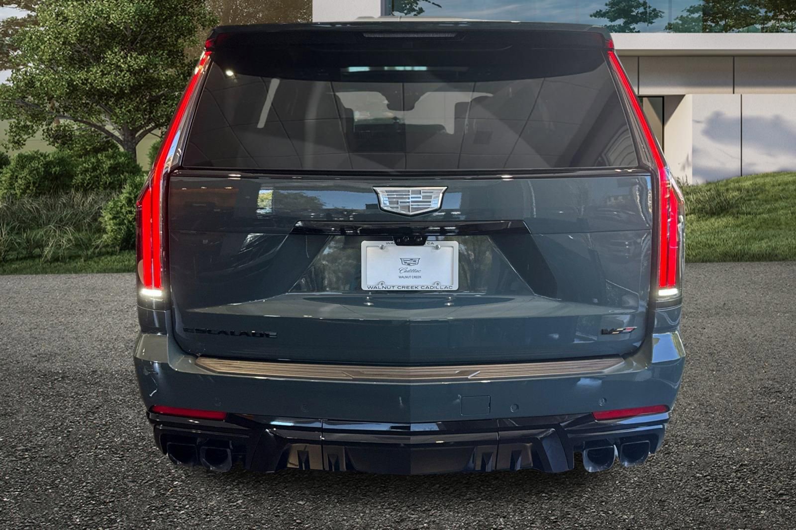 2025 Cadillac Escalade V-Series photo 4