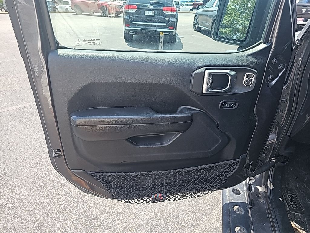 2018 Jeep Wrangler Sport S photo 16