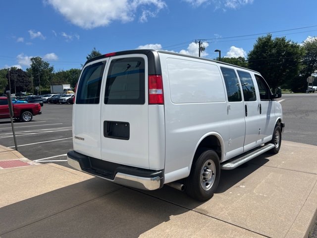 2023 Chevrolet Express Cargo Van photo 3