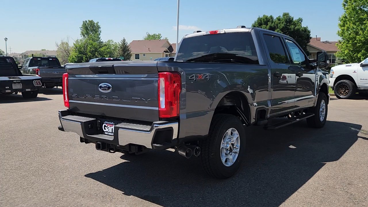 2025 Ford F-250 XLT photo 4