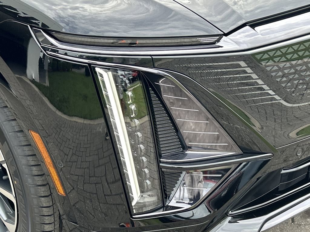 2026 Cadillac Lyriq Sport photo 7