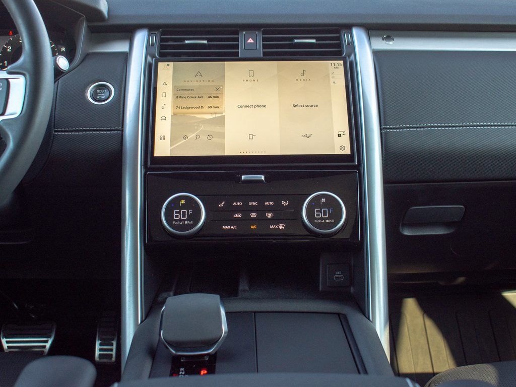 2024 Land Rover Discovery SE photo 18