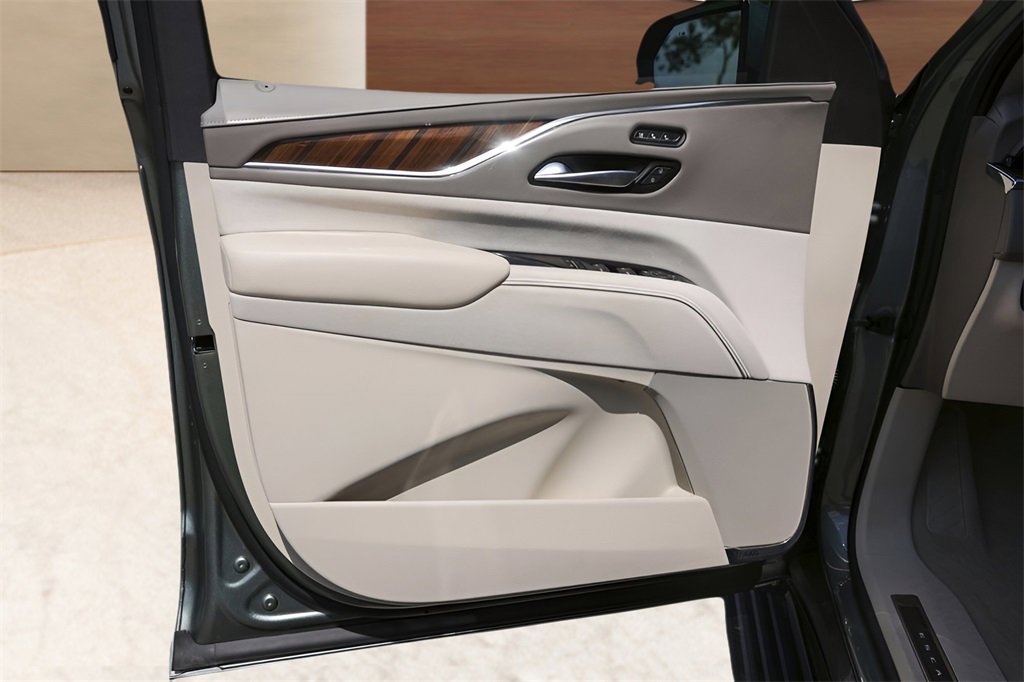 2024 Cadillac Escalade ESV Sport Platinum photo 23