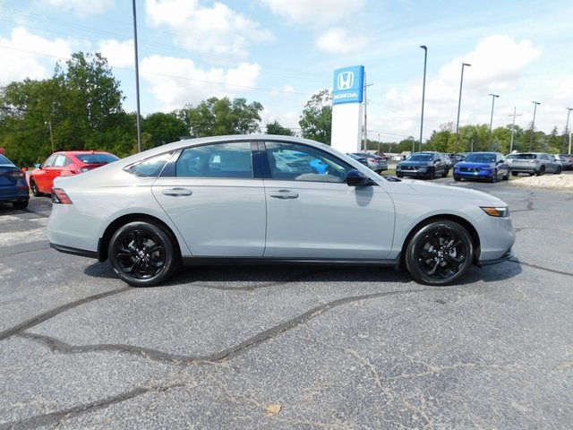 2025 Honda Accord SE photo 2