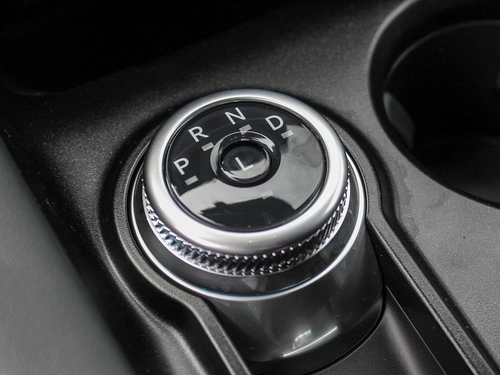 2025 Ford Explorer ST-Line photo 20