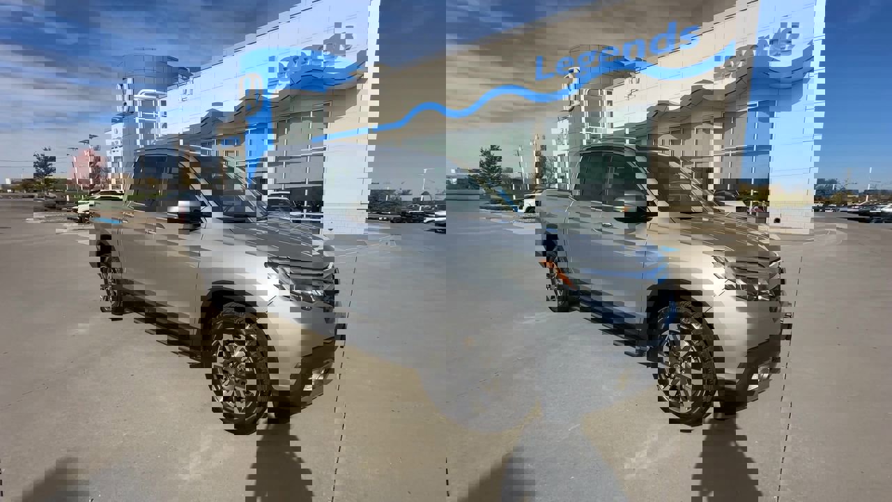 Certified 2017 Honda Ridgeline RTL-E with VIN 5FPYK3F76HB017781 for sale in Kansas City