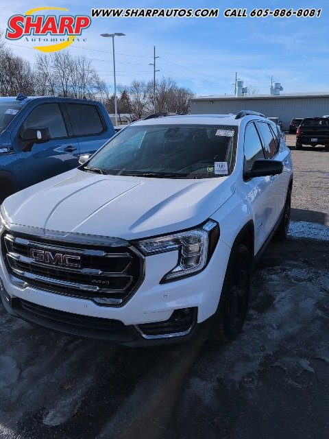 2022 GMC Terrain AT4's photo