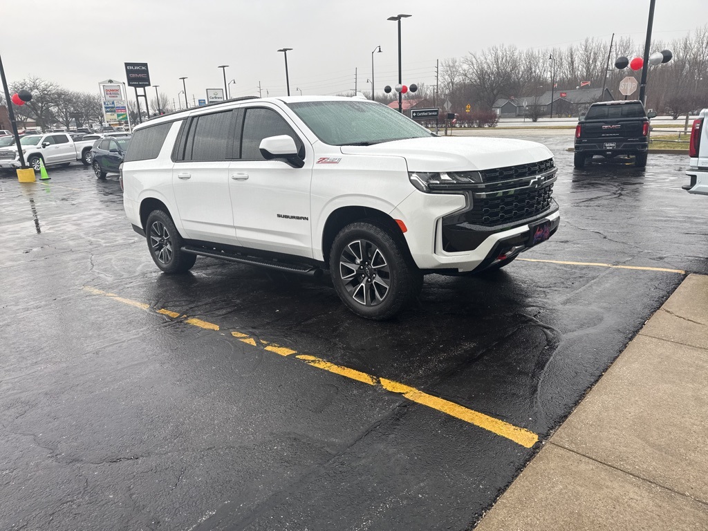 2022 CHEVROLET SUBURBAN - Image 2