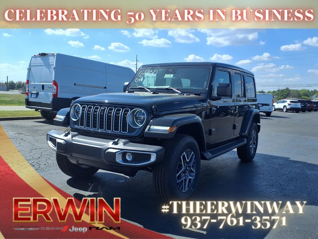 2025 Jeep Wrangler Sahara photo 4
