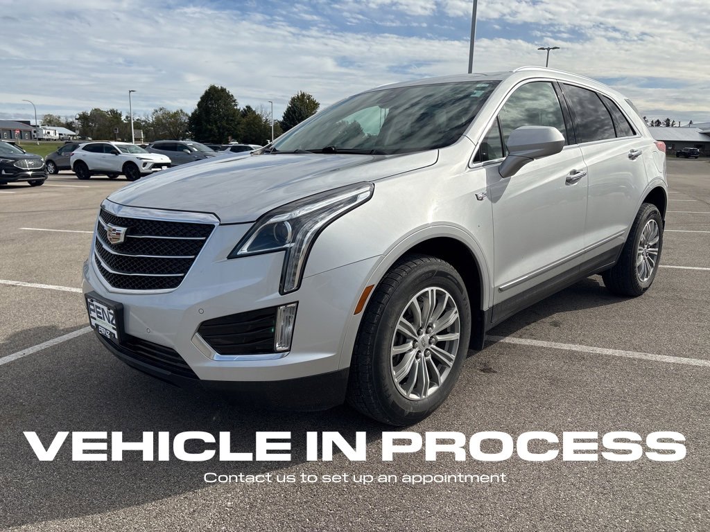 2019 Cadillac XT5 Luxury photo 2
