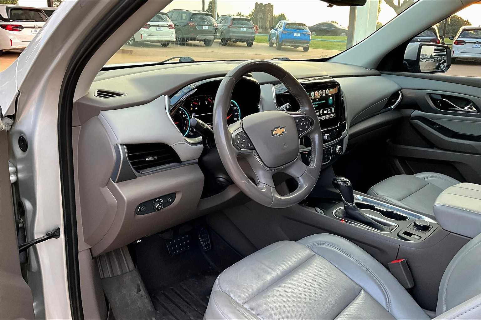 2019 Chevrolet Traverse Premier photo 14