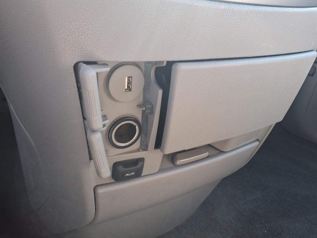 2016 Honda Odyssey LX photo 19