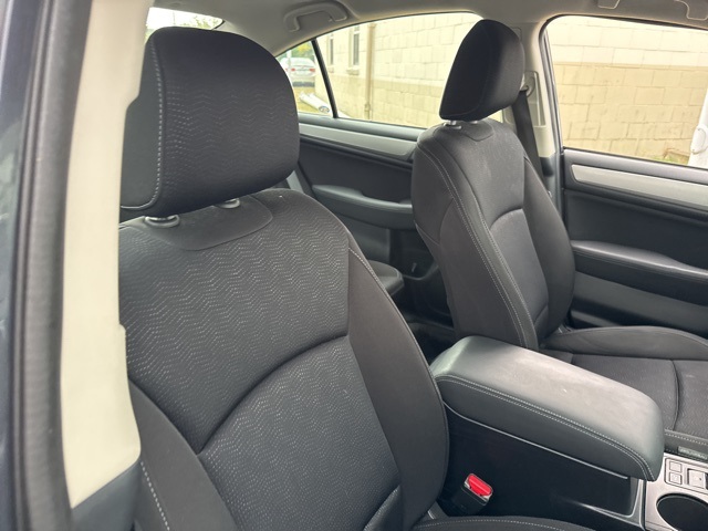 2015 Subaru Legacy 2.5i photo 5