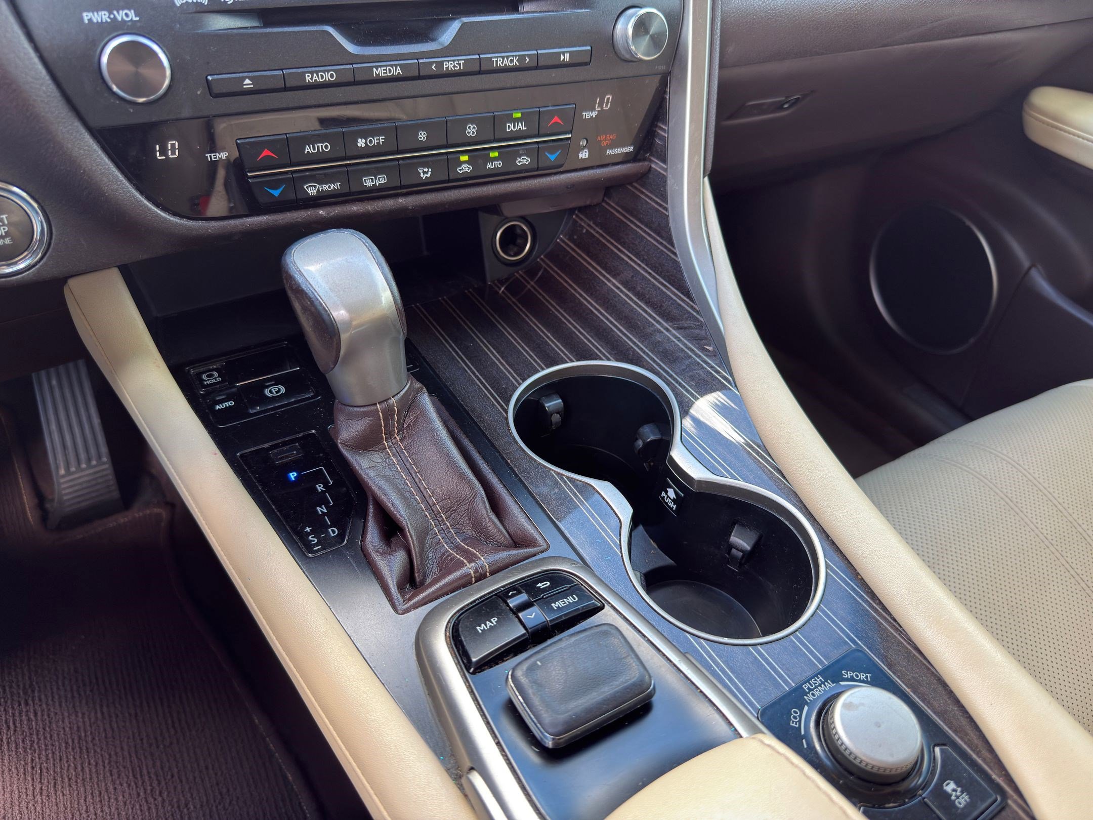 2019 Lexus RX 350 photo 16