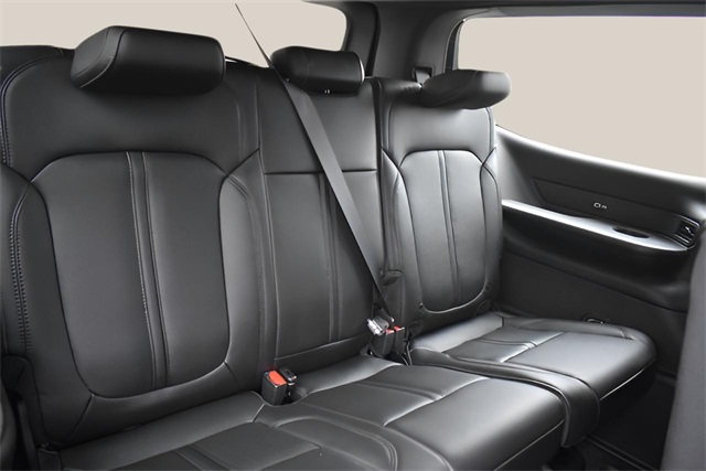 2025 Jeep Wagoneer Base photo 19
