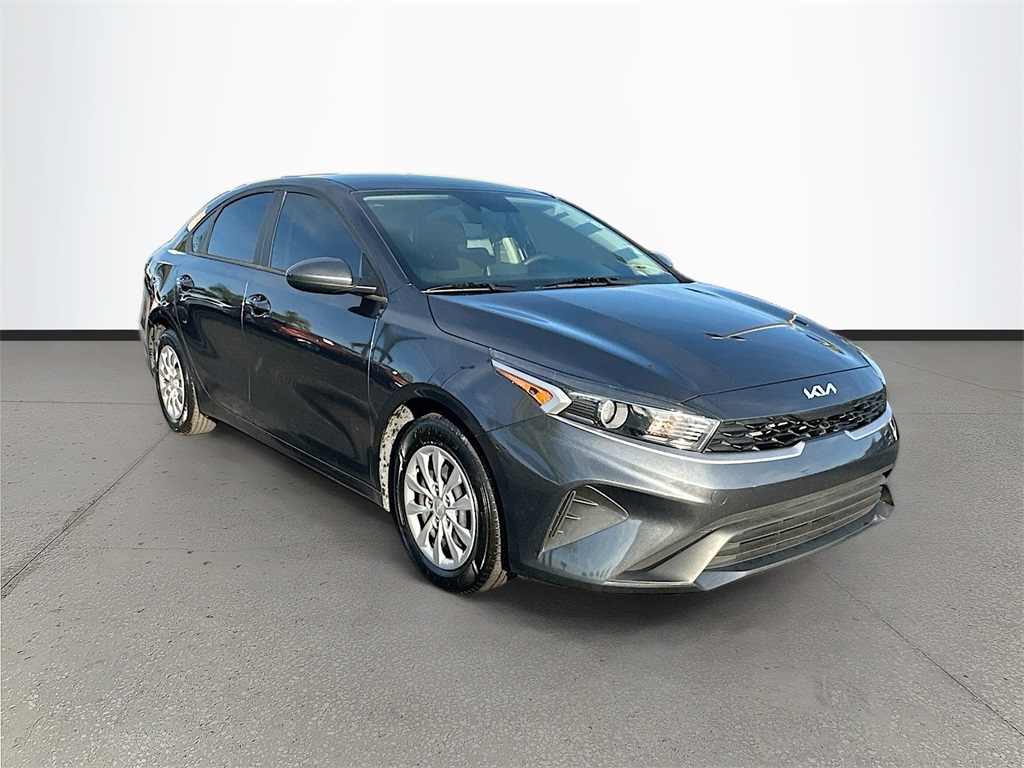 2023 Kia Forte LX's photo