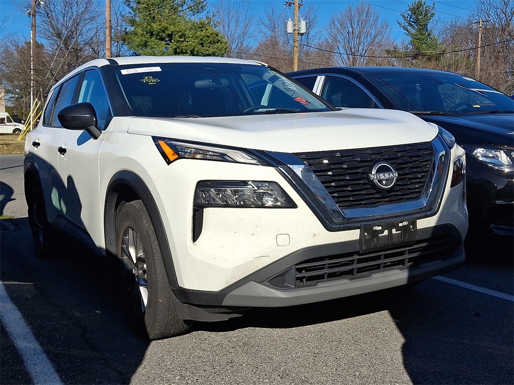 2023 Nissan Rogue S's photo