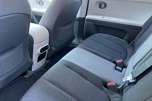 2025 Hyundai Ioniq 5 SE photo 9