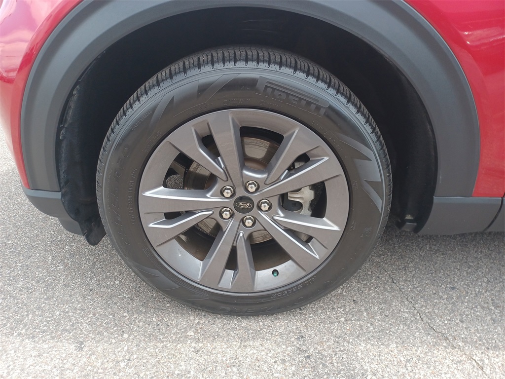 2023 Ford Explorer XLT photo 7