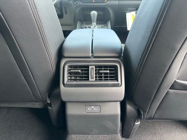 2025 Mazda CX-50 2.5 Select photo 30