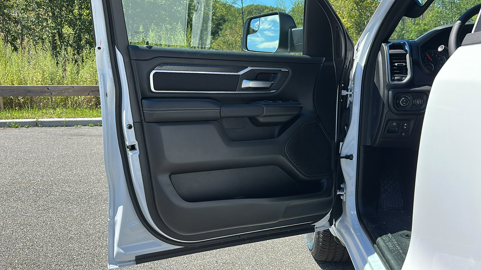 2026 Ram 1500 Big Horn photo 6