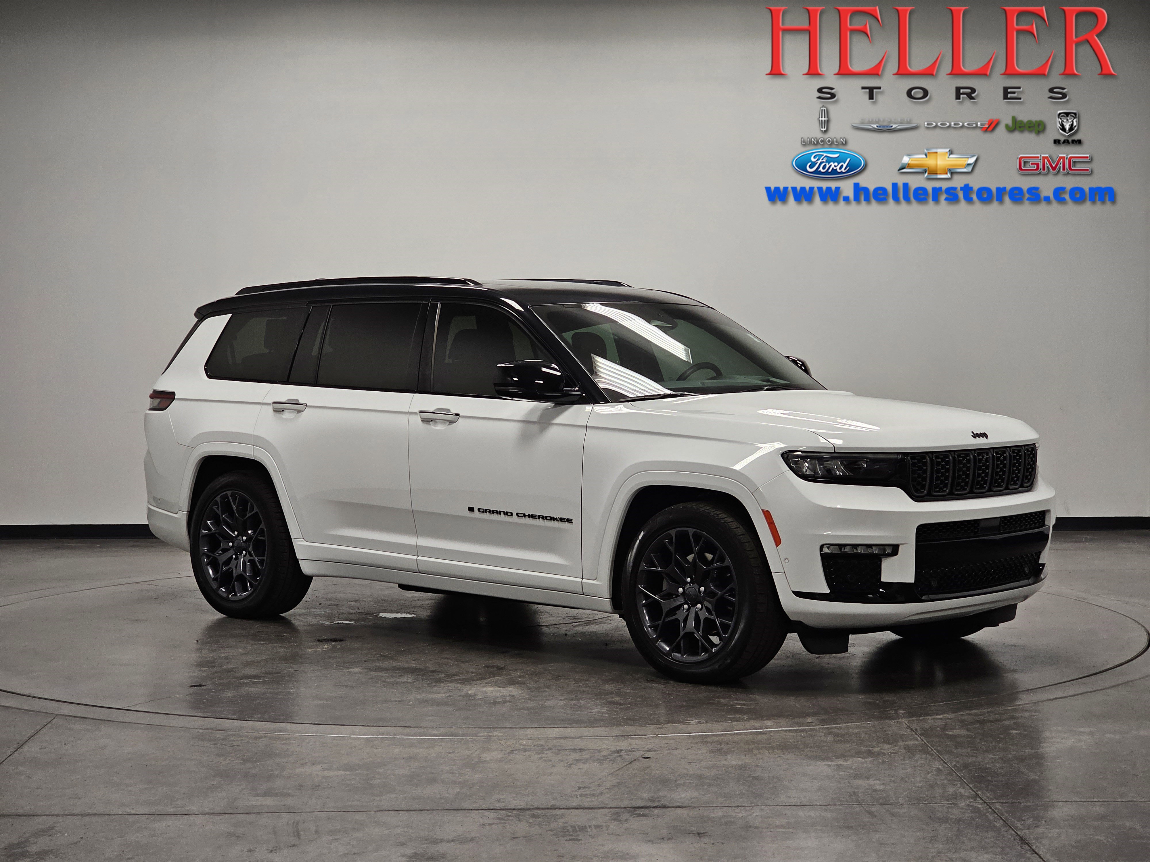 2023 Jeep Grand Cherokee L Summit's photo