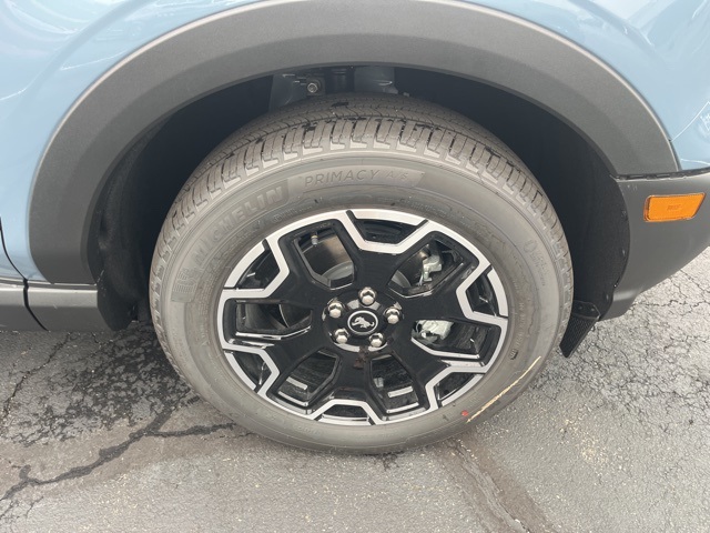 2025 Ford Bronco Sport Outer Banks photo 2