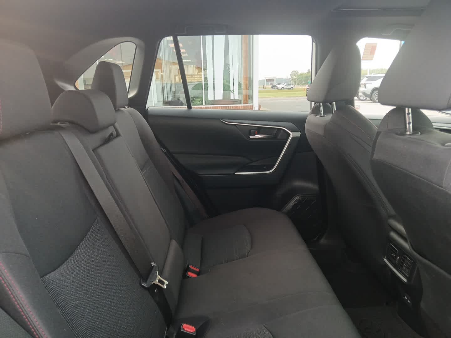 2022 Toyota RAV4 Prime SE photo 16