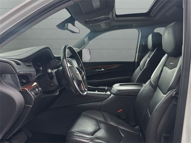 2018 Cadillac Escalade ESV Luxury photo 8