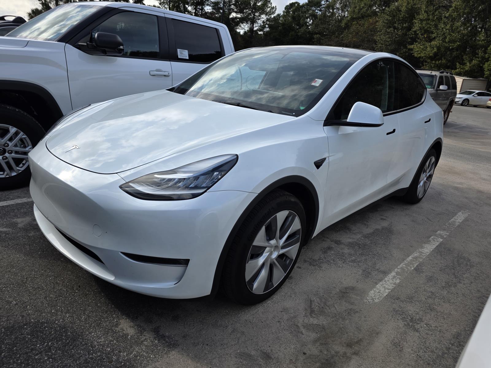 2023 Tesla Model Y Long Range photo 4