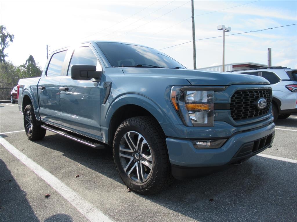 2023 Ford F-150 XL's photo