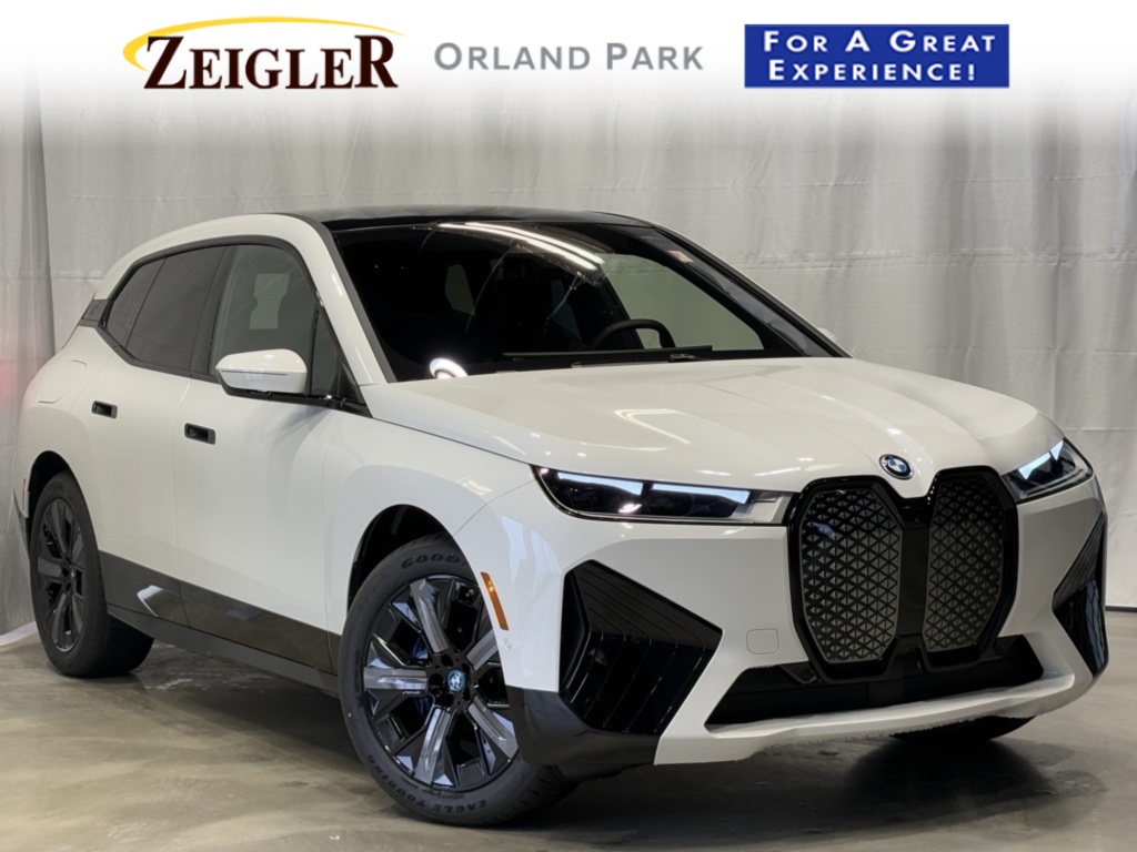 2025 BMW iX 50's photo