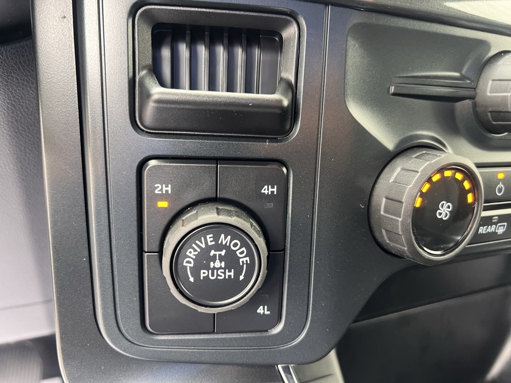 2025 Ford F-150 STX photo 26