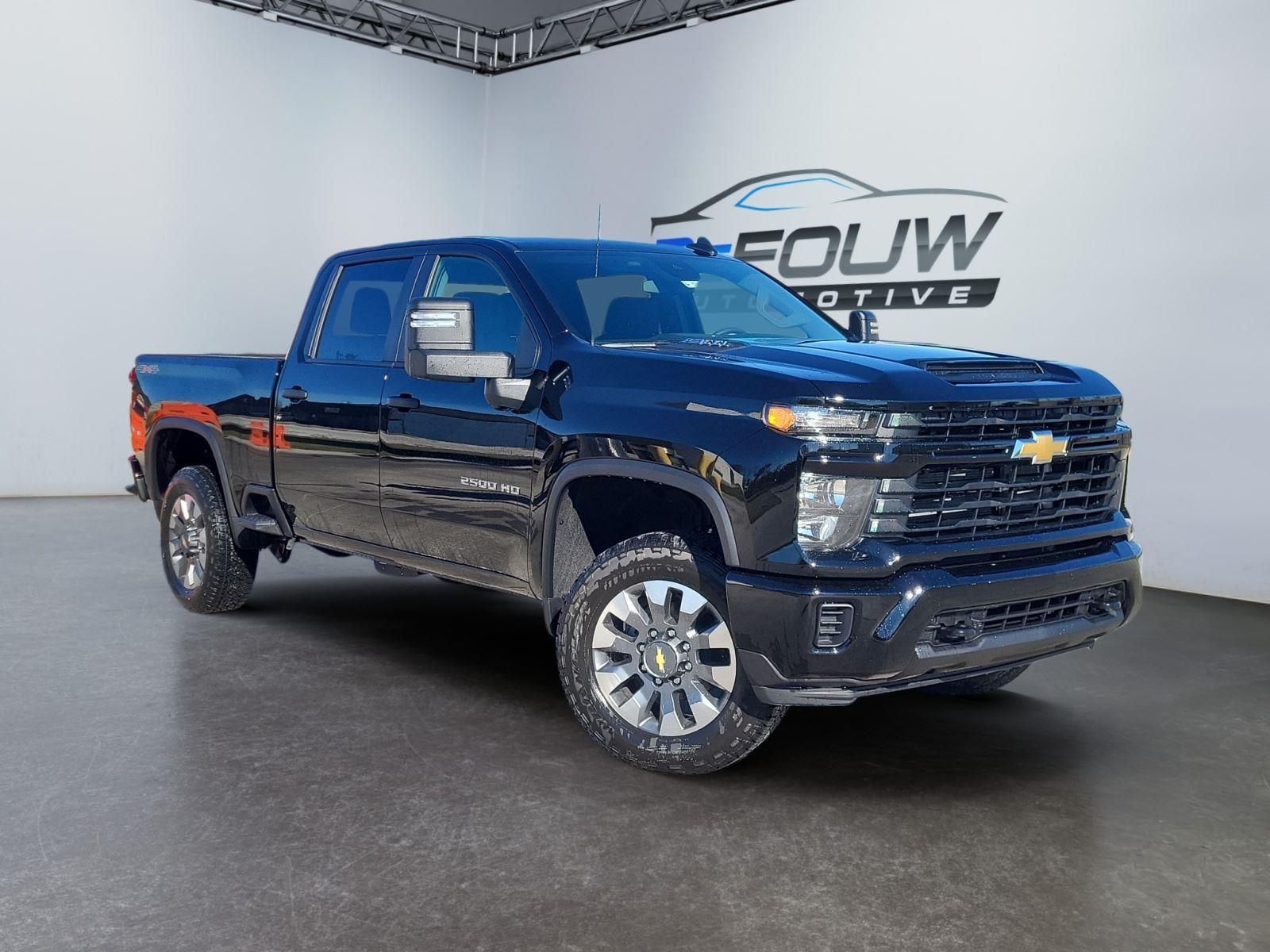 2026 Chevrolet Silverado HD Custom's photo
