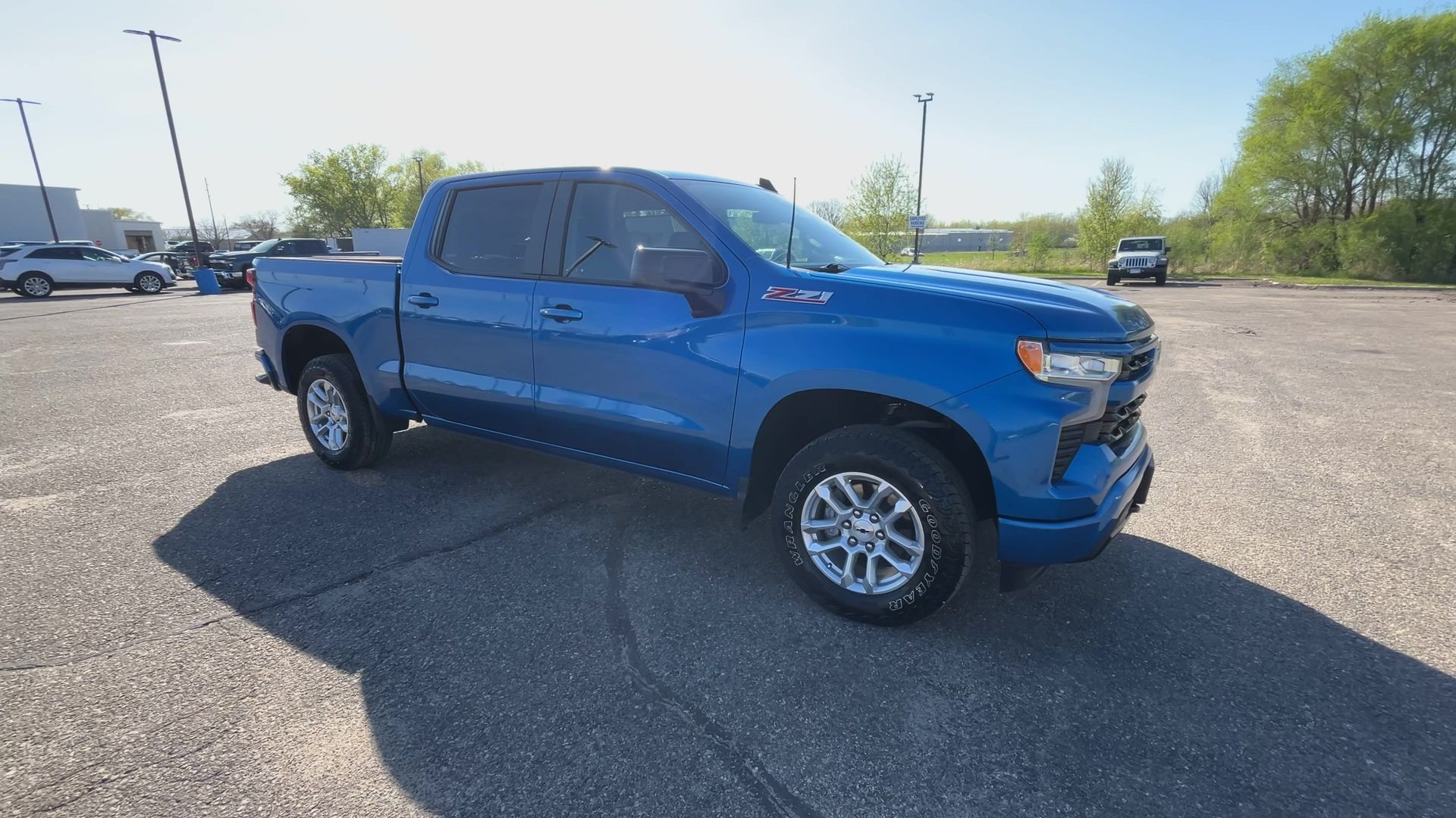 2022 Chevrolet Silverado 1500 RST photo 2